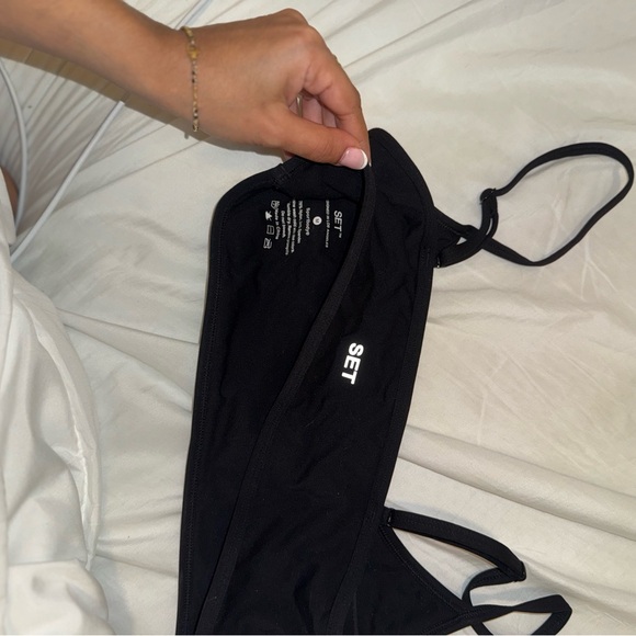 SET active top - Picture 2 of 3